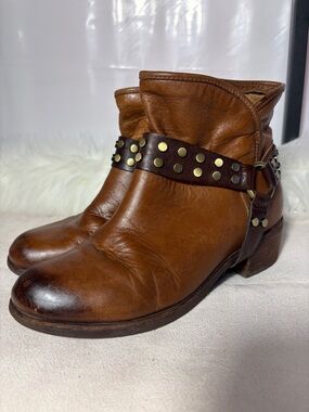 Women's UGGS Brown Leather Ankle Boot with Studded Harness